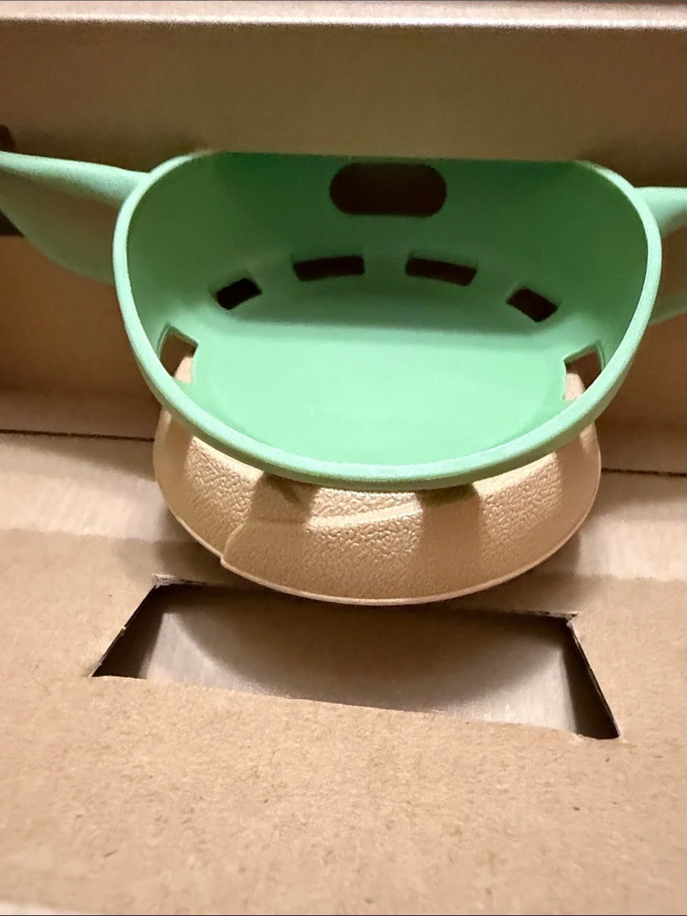 The Mandalorian: The Child Echo Dot Stand - Green